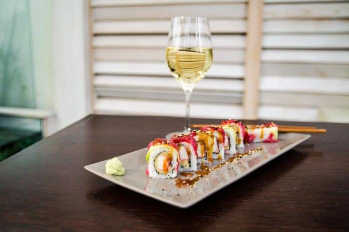 5 najlepszych win do sushi – ranking sprawdzonych połączeń